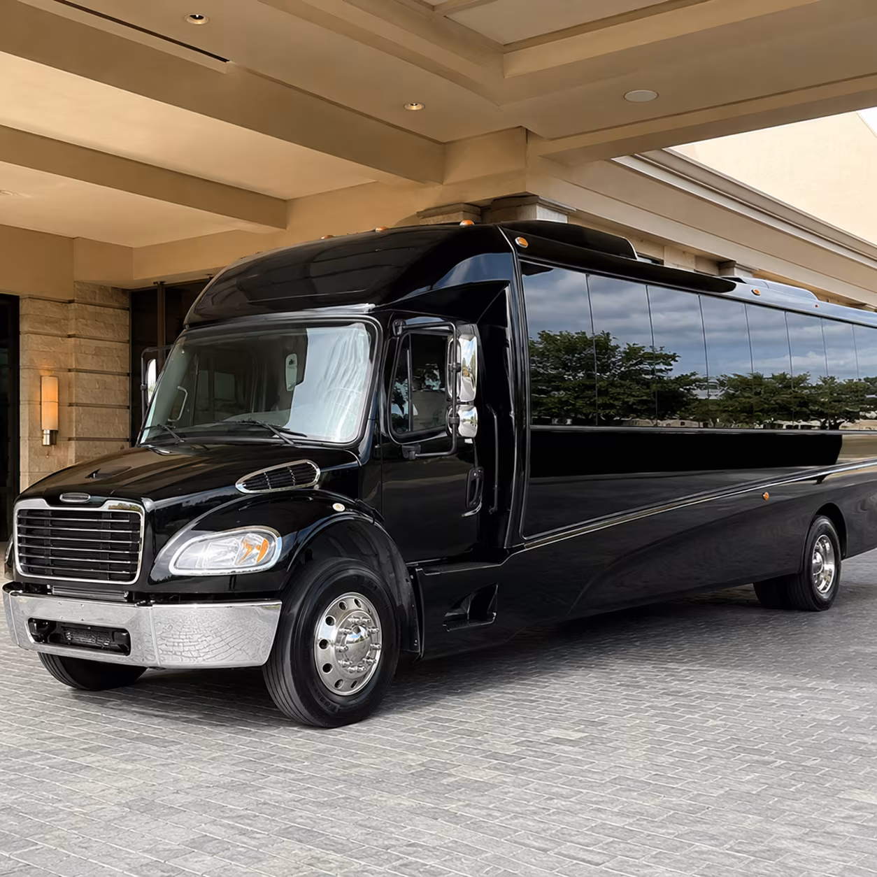 minibus and charter bus rentals to hanging rock pilot mountain and forsyth county s outdoor classrooms